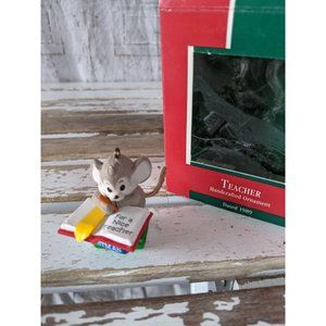 Hallmark 1989 teacher‎ mouse ornament Xmas holiday